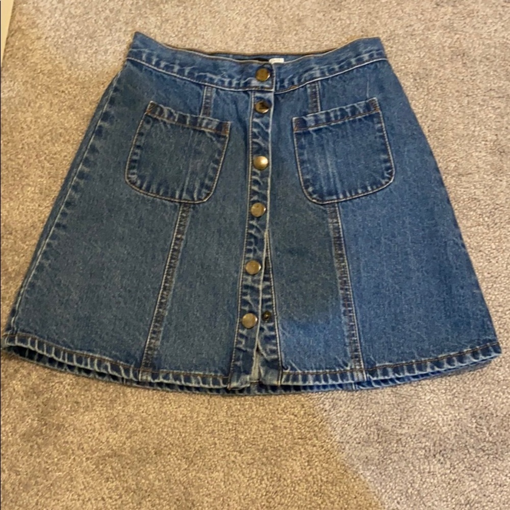 Retro denim mini with snap closures